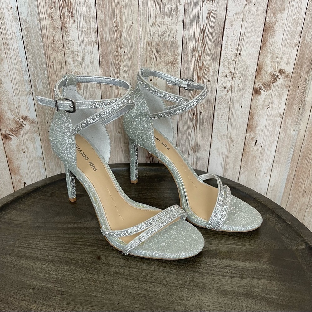 Gianni Bini Maycie “Silver” Ankle Wrap Sandal/Heel Size 7.5 Women - Picture 2 of 13